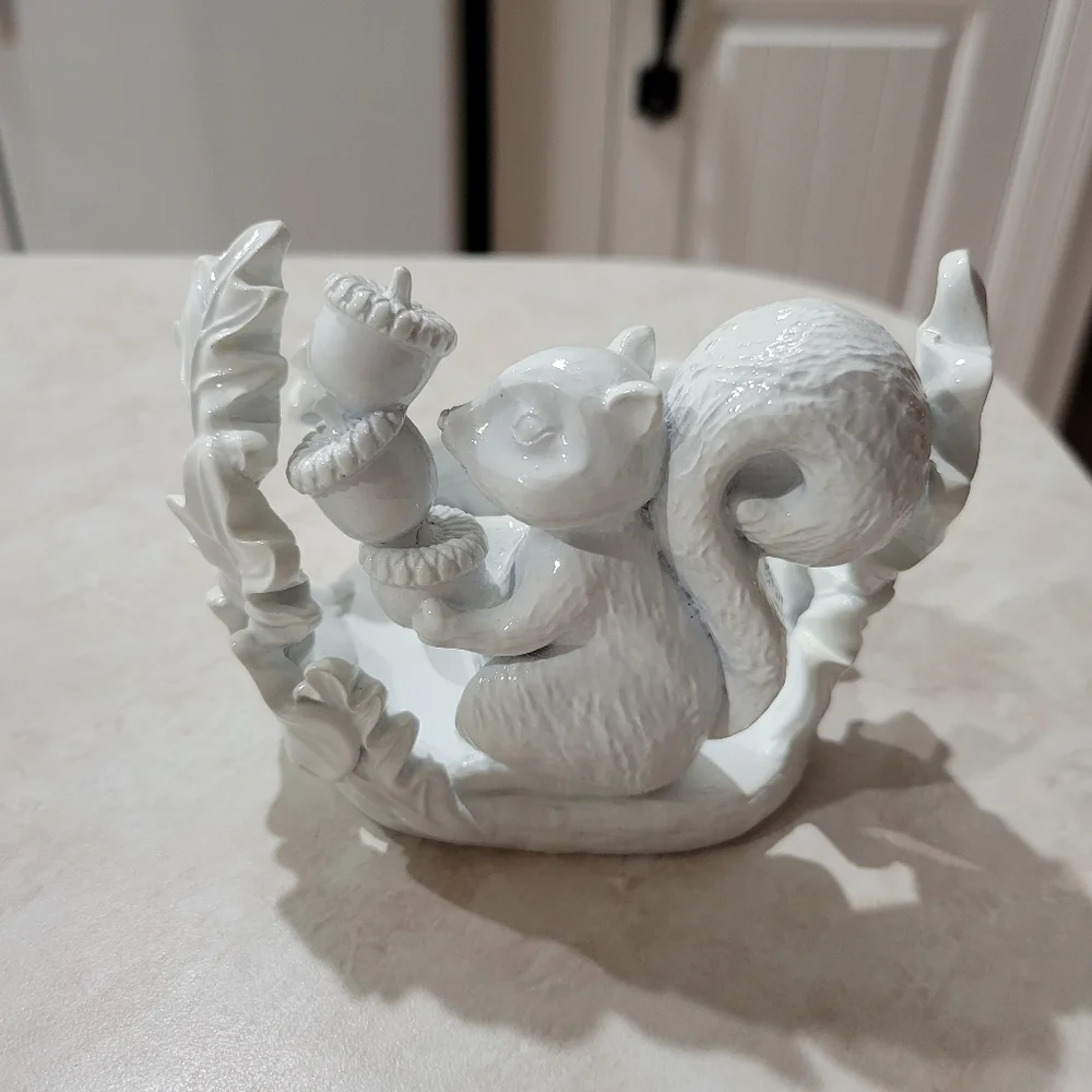 Bath and Body Works Soap Tray Squirrel White